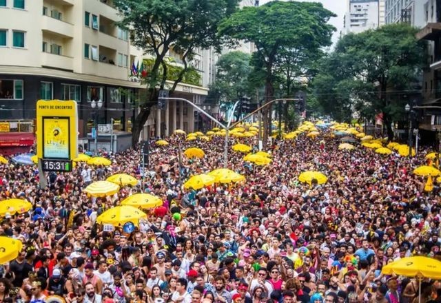 Imagem da noticia Iza, Pabllo Vittar, Teló e mais: veja os principais blocos deste domingo em SP