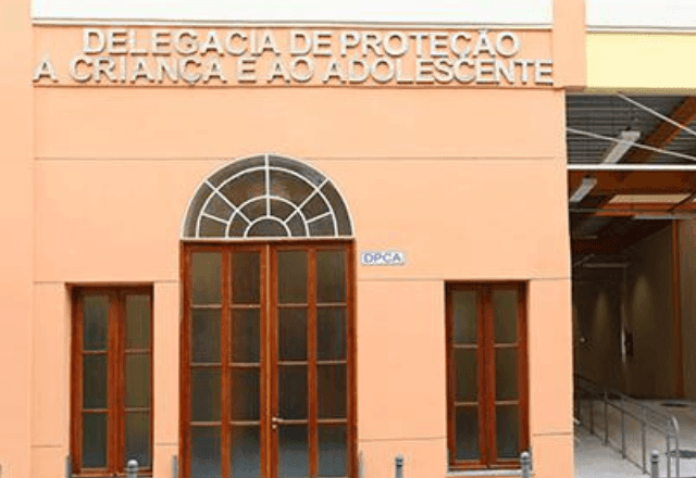 Imagem da noticia Polícia investiga denúncia de estupro de menina de 12 anos em escola do Rio