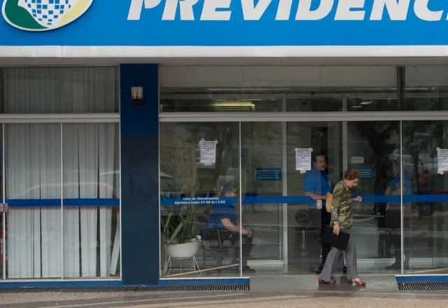 Imagem da noticia Ministro do TCU pede explicações sobre devolução de valores descontados de aposentados e pensionistas do INSS