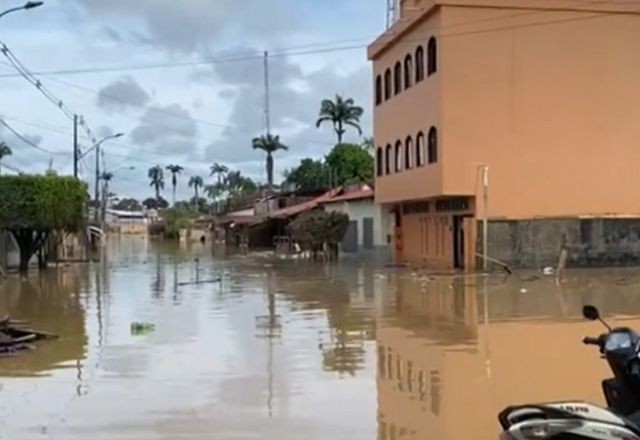 Imagem da noticia Chuva forte castiga vários estados brasileiros