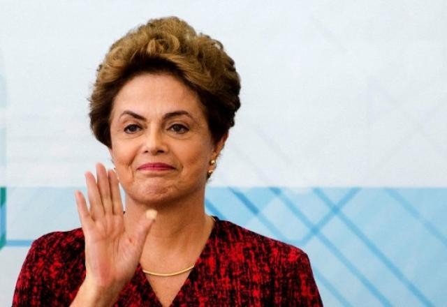 Imagem da noticia Dilma Rousseff é eleita "Mulher Economista de 2023"