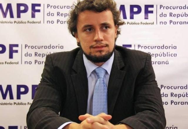 Imagem da noticia Conselho do MP ordena a demissão de Diogo Castor, ex-procurador da Lava Jato