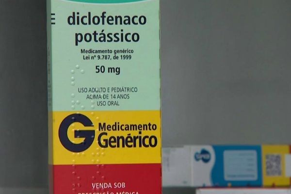 Imagem da noticia Dois anti-inflamatórios vendidos sem receita aumentam risco de infarte e derrame