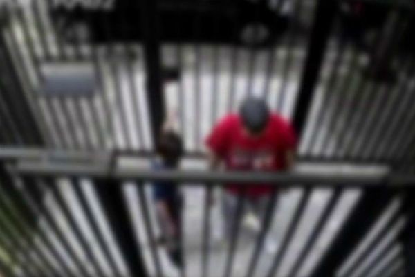 Imagem da noticia Dois menores são procurados pela polícia de SP após roubo de apartamento 