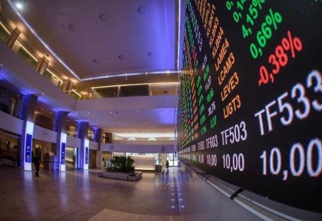 Imagem da noticia Déficit nas contas externas em 2023 atinge menor resultado em três anos