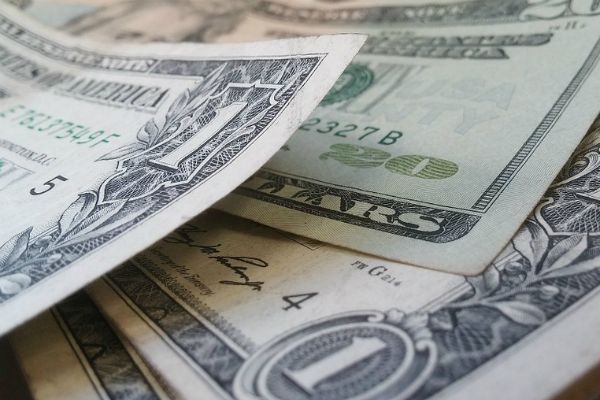 Imagem da noticia Dólar atinge a maior cotação desde março de 2016  