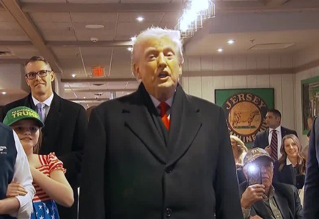 Imagem da noticia Trump diz que Cuba está perto do colapso após deixar de receber apoio da Venezuela