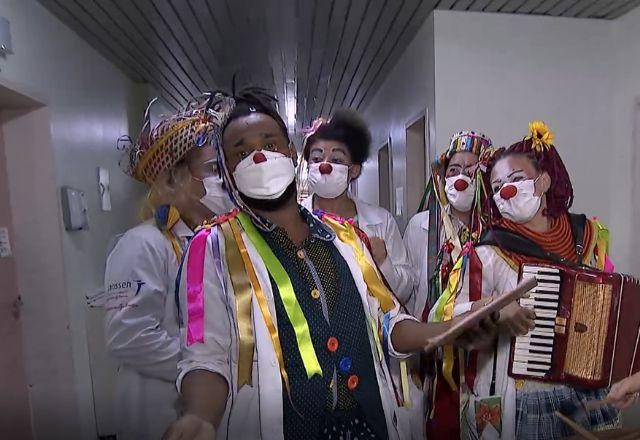 Imagem da noticia Hospitais públicos de SP recebem "São Joãozinho" dos Doutores da Alegria