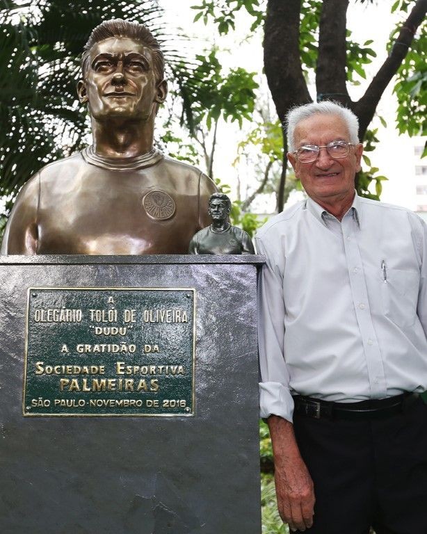 Imagem da noticia Dudu, ídolo do Palmeiras, morre aos 84 anos