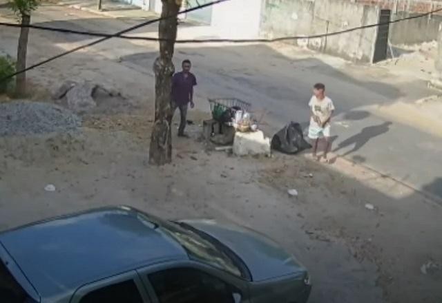 Bandidos fingem que são catadores de lixo para cometer crime
