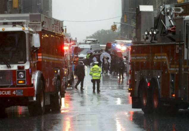 Imagem da noticia EUA: Queda de helicóptero assusta Manhattan e deixa 1 morto