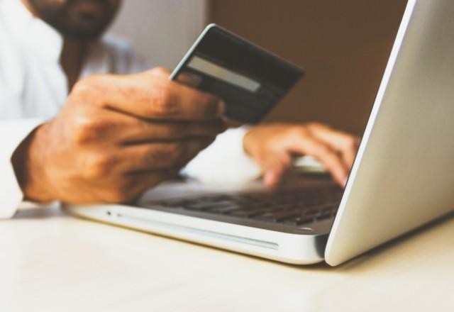 Imagem da noticia Comércio digital tem crescimento inédito e ascensão tende a continuar