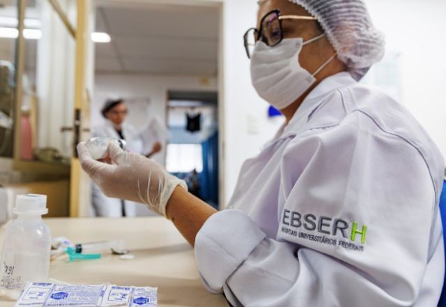Imagem da noticia Concurso da Ebserh: inscrições para vagas com salários de até R$ 17 mil terminam nesta segunda (20)