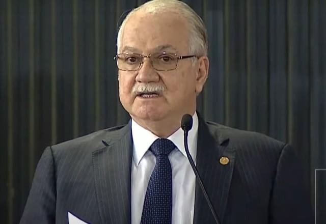 Imagem da noticia Presidente do TSE, Edson Fachin, pede paz nas eleições de 2022