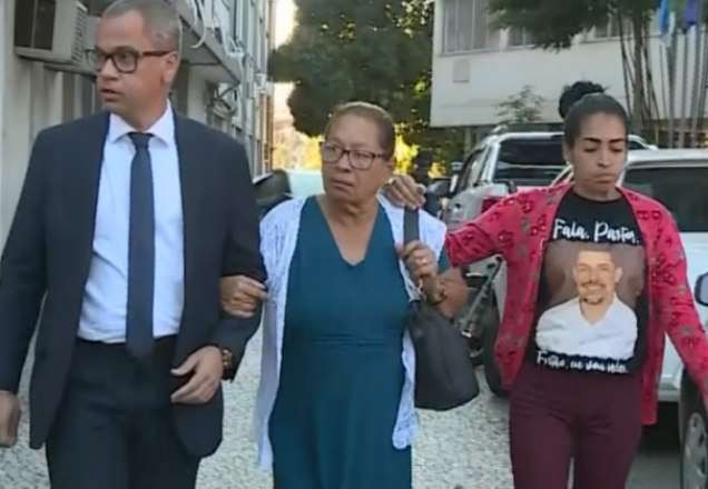 Imagem da noticia "Ela não é minha nora", desabafa mãe de pastor Anderson do Carmo