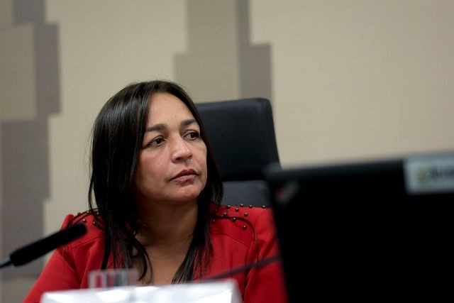 Eliziane se licencia de mandato no Senado para assumir secretaria no Maranhão