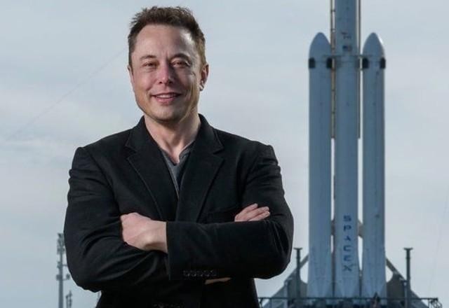 Imagem da noticia Elon Musk fornece tecnologia de internet via satélite à Ucrânia