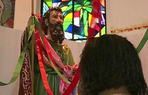 Imagem da noticia Em comemoração ao dia de São Judas Tadeu igrejas ficam lotadas