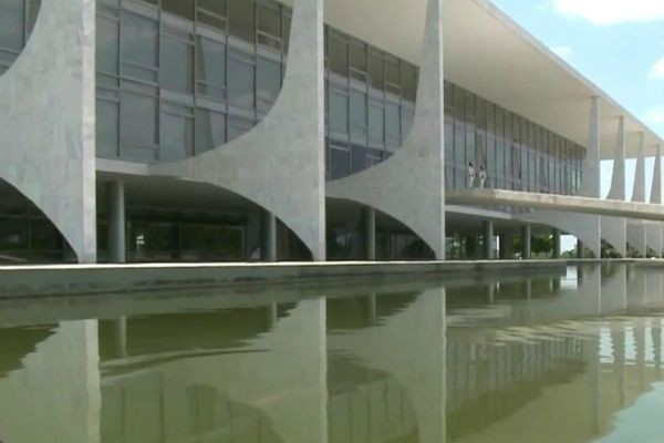 Imagem da noticia Em denúncia de Rodrigo Janot, apenas três pessoas estão em liberdade