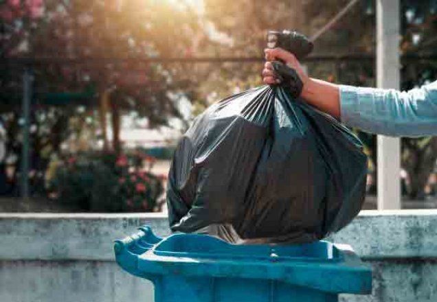 Empresa brasileira cria saco de lixo capaz de eliminar o coronavírus