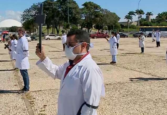 Imagem da noticia Enfermeiros protestam por melhores condições de trabalho