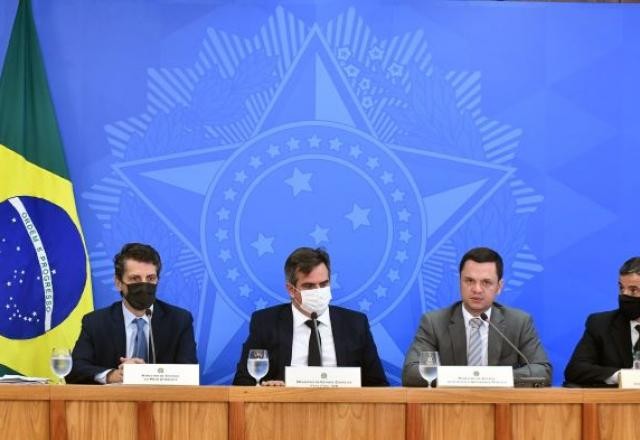 Imagem da noticia Plano contra queimadas da Casa Civil foi proposto por Mourão em fevereiro