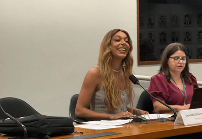 Erika Hilton preside primeira sessão da Comissão de Defesa dos Direitos da Mulher e tem embate com a direita