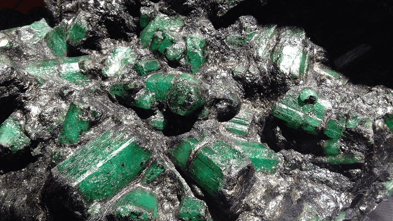 Imagem da noticia Esmeralda Bahia: EUA vão repatriar ao Brasil pedra de R$ 2 bilhões retirada ilegalmente 