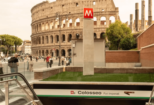 Imagem da noticia Nova estação de metrô sob o Coliseu transforma transporte em atração turística em Roma