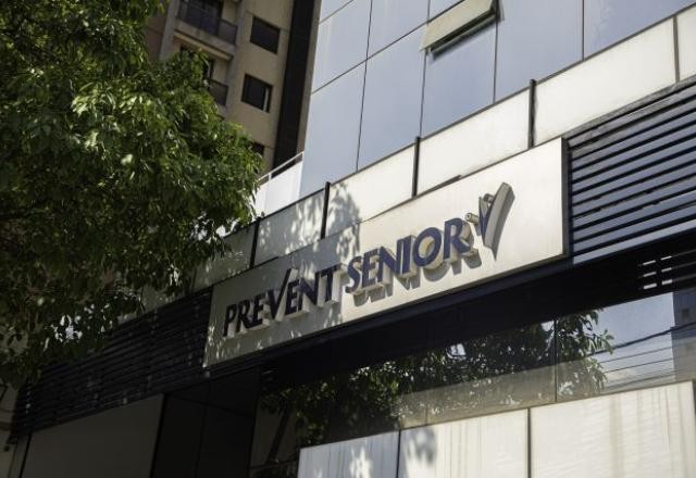 Imagem da noticia Relatório final da CPI da Prevent Senior é entregue a Tribunal de Contas