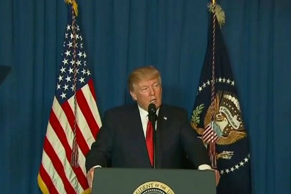 Imagem da noticia Estados Unidos dizem que ataque à Síria foi uma ´retaliação proporcional´