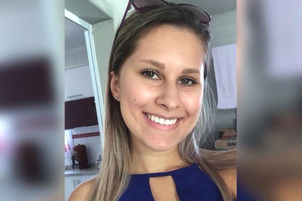 Imagem da noticia Estudante que teve 80% do corpo queimado pelo namorado é enterrada em SP