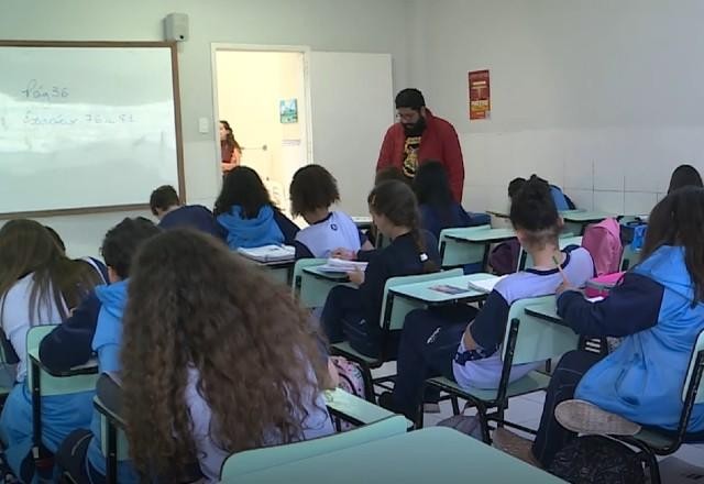 Imagem da noticia Para ampliar descontos, colégios antecipam rematrícula dos estudantes