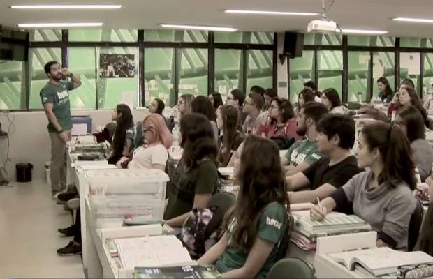 Imagem da noticia Estudantes vão ao cinema para se preparar na reta final do Enem