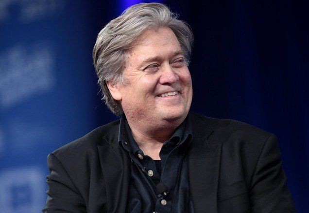 Imagem da noticia Ex-conselheiro de Donald Trump é preso por fraude
