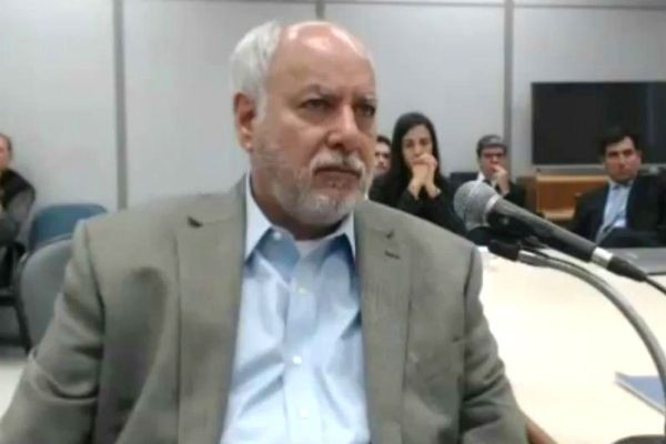 Ex-diretor da Petrobras diz que Lula estava no comando de esquema de corrupção