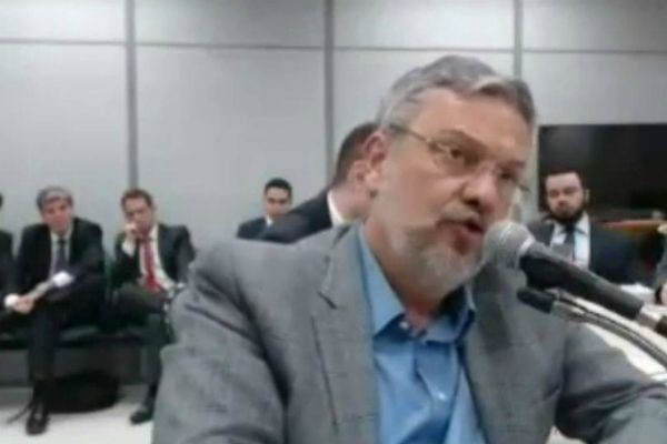 Imagem da noticia Ex-ministro Antonio Palocci acusa Lula em depoimento 