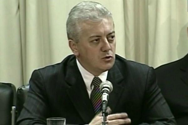 Imagem da noticia Ex-presidente da Petrobras e do BB é denunciado na Lava Jato