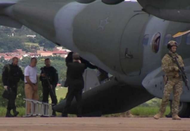Imagem da noticia Exclusivo: Vídeos mostram operação de transferência de líderes de facção