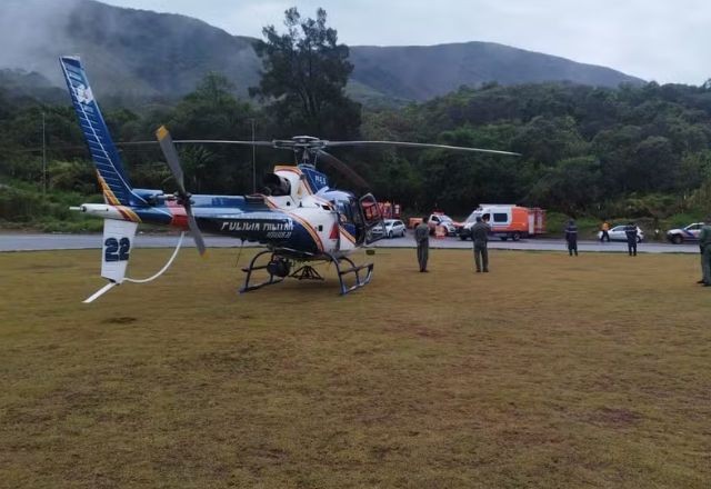 Imagem da noticia Seis pessoas morrem em queda de helicóptero dos Bombeiros que fazia buscas em Ouro Preto (SP)