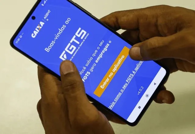 Imagem da noticia Governo libera saque de saldo bloqueado do FGTS para quem aderiu ao saque-aniversário