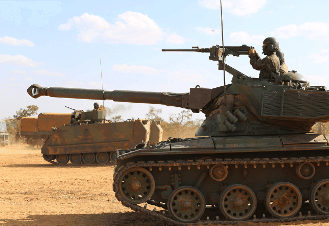 Imagem da noticia Marinha nega "tanques prontos" para golpe e diz que não houve "ordem, planejamento ou mobilização de blindados"