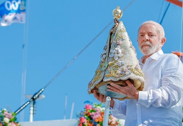 Imagem da noticia No Pará, Lula participa do Círio Fluvial de Nazaré