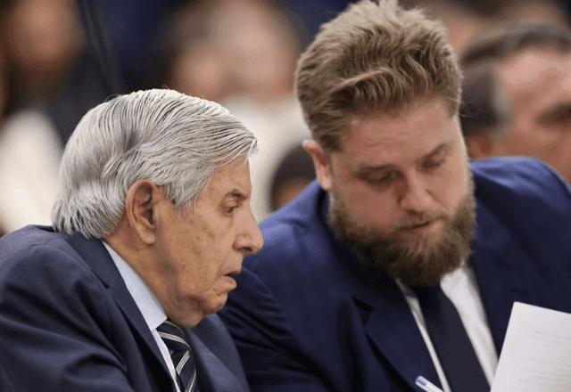 Imagem da noticia Advogado de Heleno pede absolvição e diz que general se afastou de Bolsonaro na reta final do governo