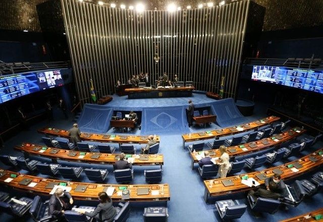 Imagem da noticia Senado aprova projeto que prevê uso de tornozeleira eletrônica para agressores sob medida protetiva