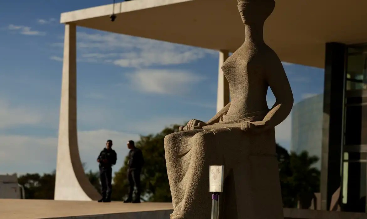 Imagem da noticia Defesas de condenados por tentativa de golpe se manifestam após decisão do STF