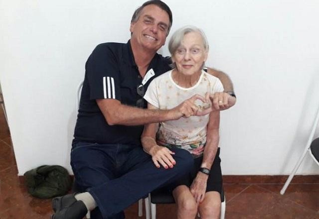 Mãe do presidente Jair Bolsonaro morre aos 94 anos