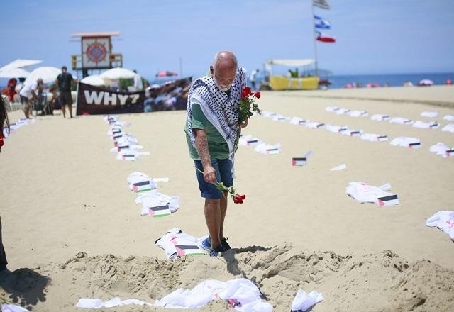 ONG faz ato no Rio em repúdio às mortes de crianças palestinas na Faixa de Gaza