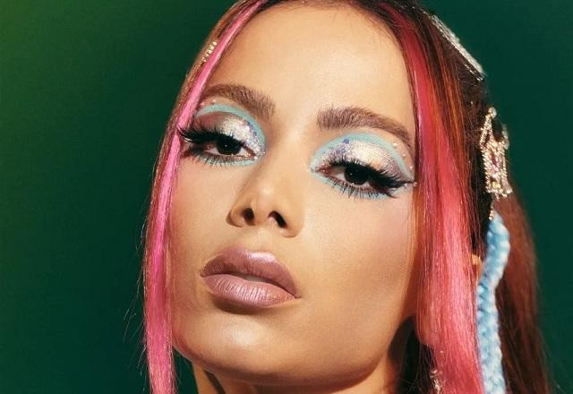 Imagem da noticia Anitta incentiva a votar em 2022: "Se não tirar título, vou me aposentar"