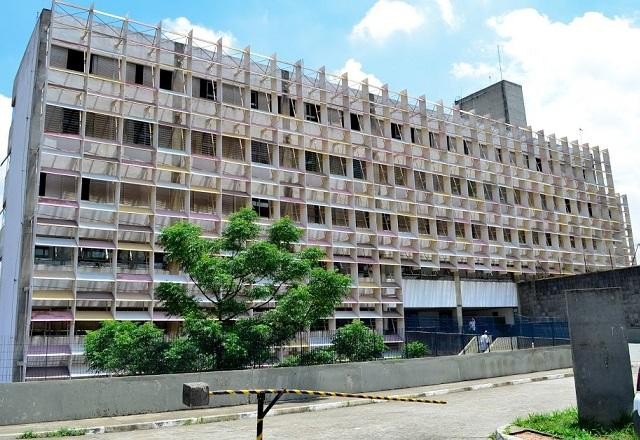 Imagem da noticia Médico é preso acusado de estuprar auxiliar de limpeza em hospital
